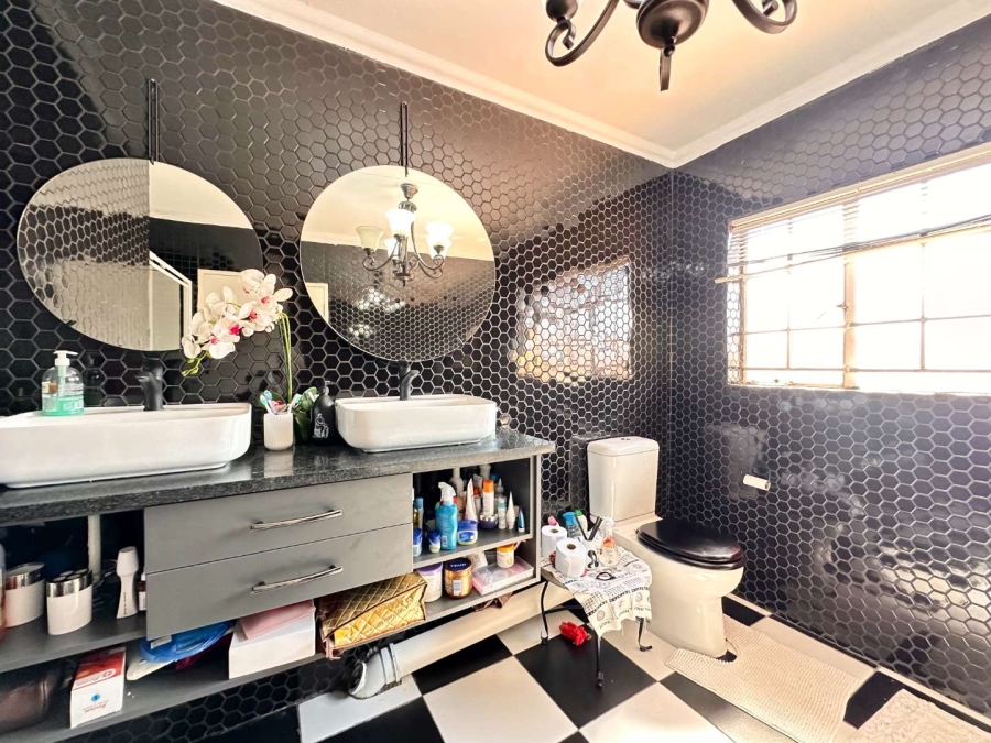 3 Bedroom Property for Sale in Equestria Gauteng