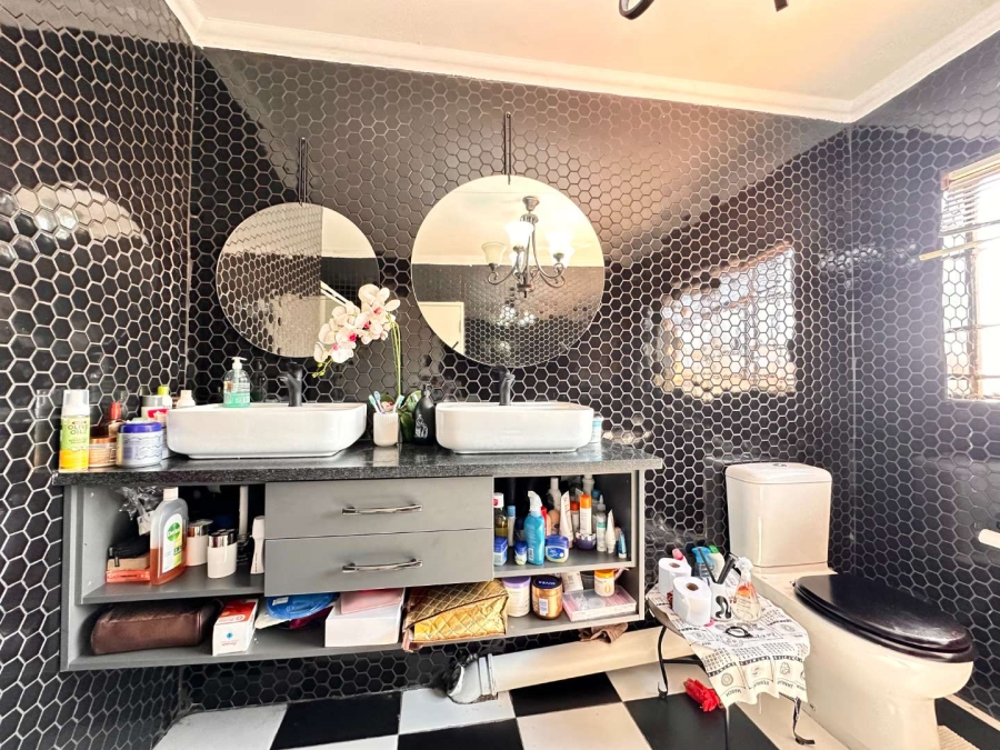 3 Bedroom Property for Sale in Equestria Gauteng
