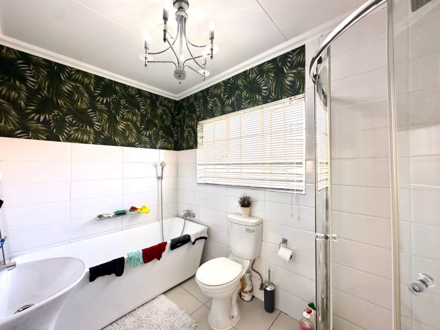 3 Bedroom Property for Sale in Equestria Gauteng