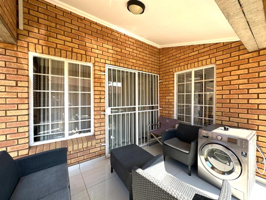 3 Bedroom Property for Sale in Equestria Gauteng