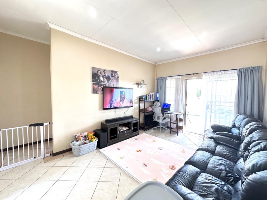 2 Bedroom Property for Sale in Mooikloof Ridge Gauteng