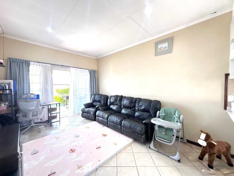 2 Bedroom Property for Sale in Mooikloof Ridge Gauteng