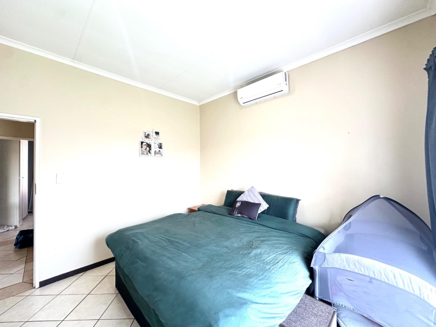 2 Bedroom Property for Sale in Mooikloof Ridge Gauteng