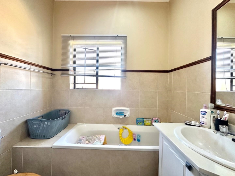 2 Bedroom Property for Sale in Mooikloof Ridge Gauteng
