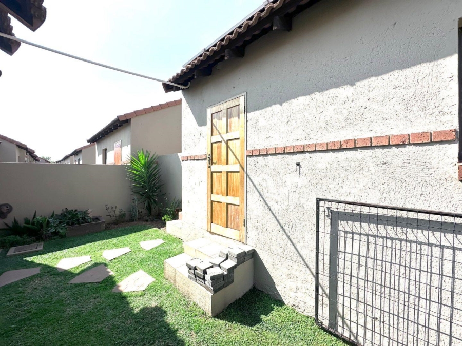 2 Bedroom Property for Sale in Mooikloof Ridge Gauteng