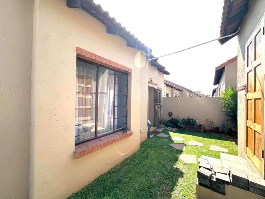 2 Bedroom Property for Sale in Mooikloof Ridge Gauteng