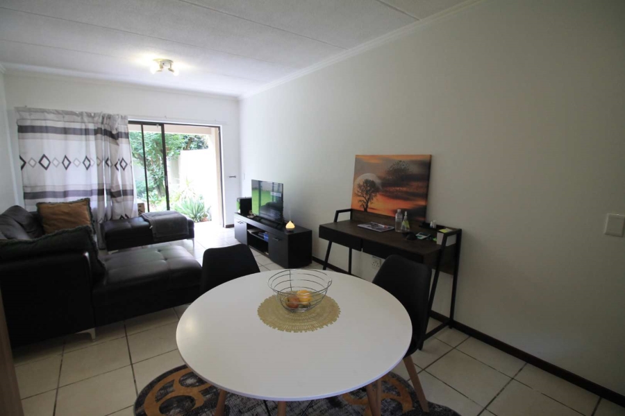 To Let 1 Bedroom Property for Rent in Paulshof Gauteng