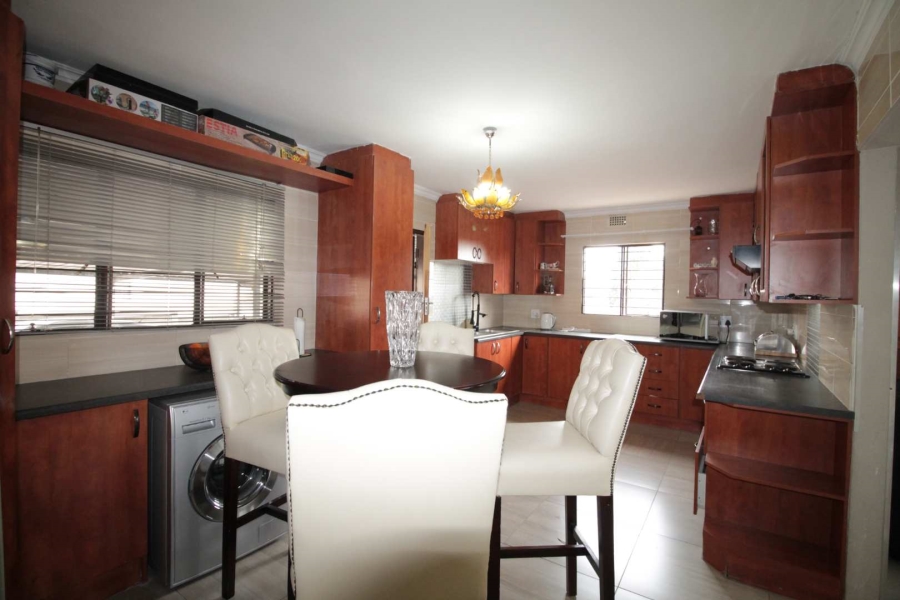 To Let 4 Bedroom Property for Rent in Cosmo City Gauteng