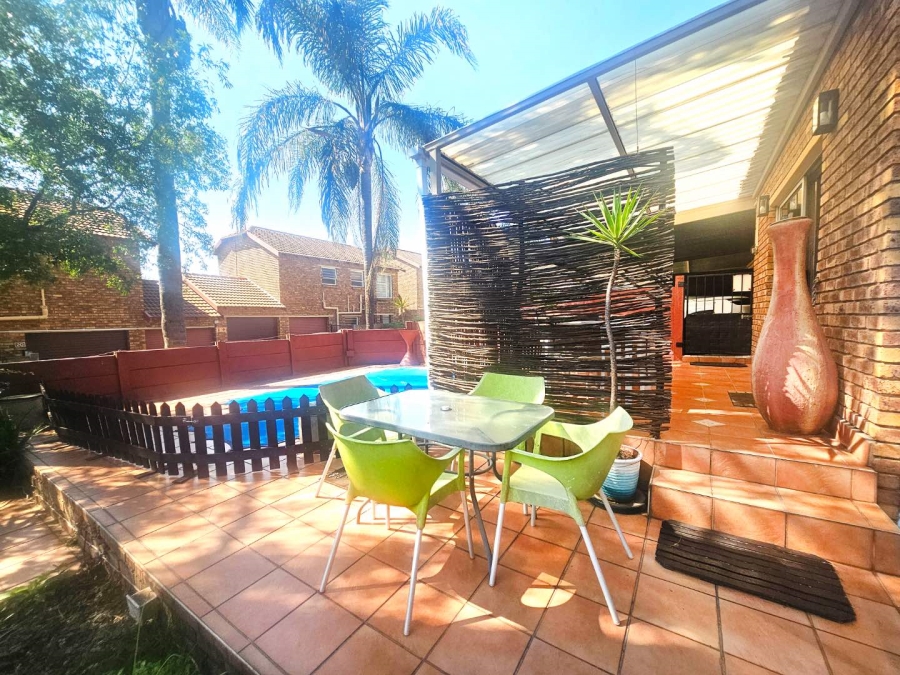 3 Bedroom Property for Sale in Honeydew Ridge Gauteng