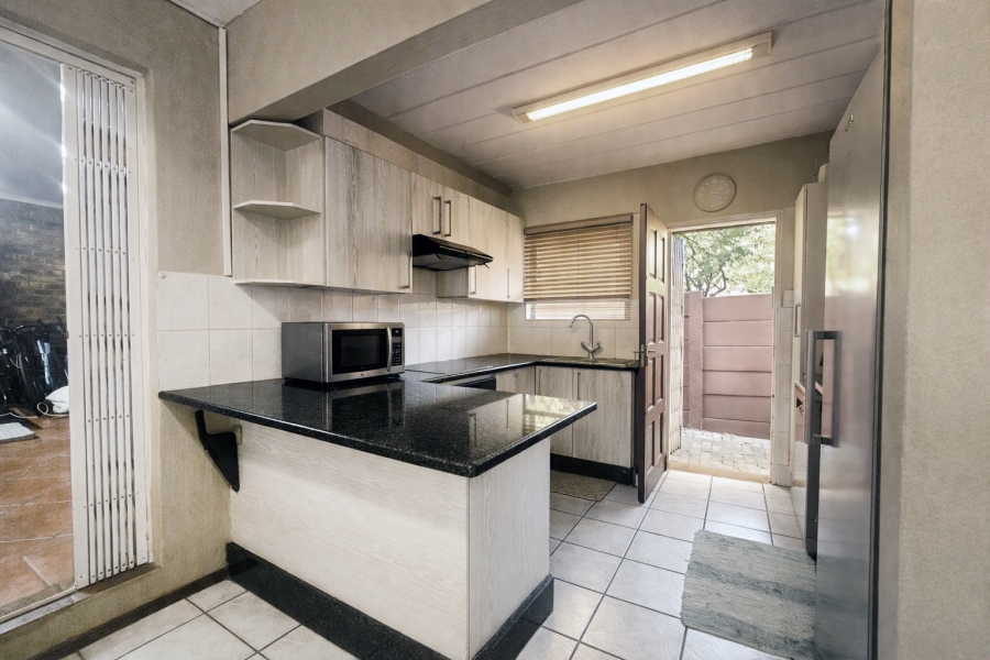 3 Bedroom Property for Sale in Honeydew Ridge Gauteng