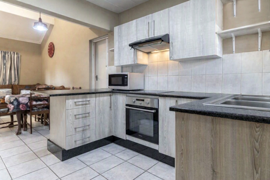 3 Bedroom Property for Sale in Honeydew Ridge Gauteng