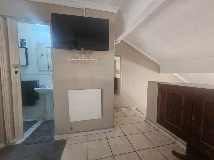 3 Bedroom Property for Sale in Honeydew Ridge Gauteng
