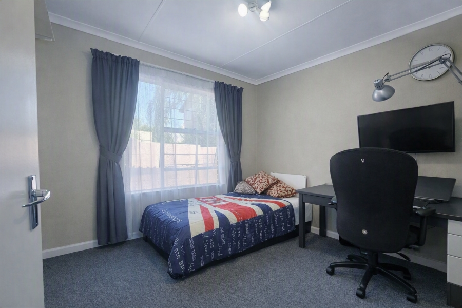 3 Bedroom Property for Sale in Honeydew Ridge Gauteng