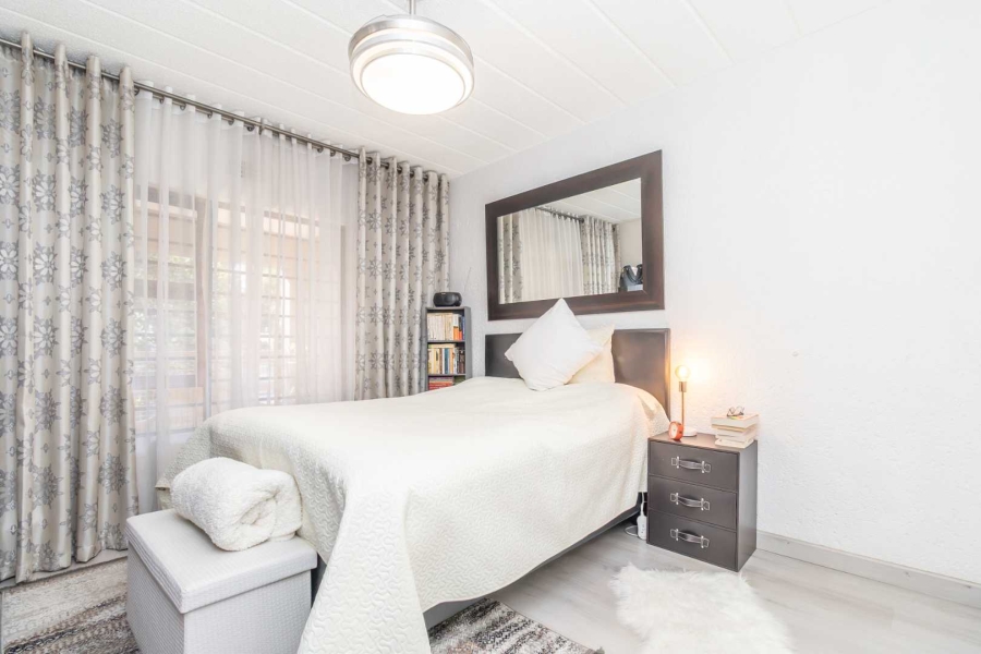 1 Bedroom Property for Sale in Paulshof Gauteng