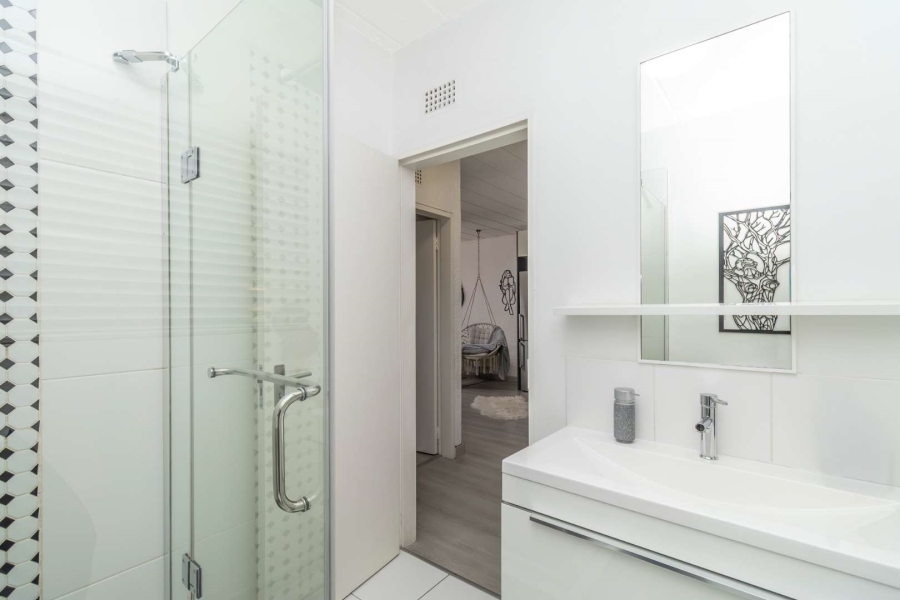 1 Bedroom Property for Sale in Paulshof Gauteng