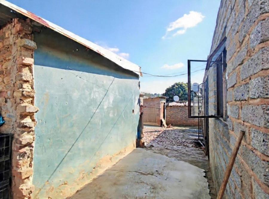 8 Bedroom Property for Sale in Cosmo City Gauteng