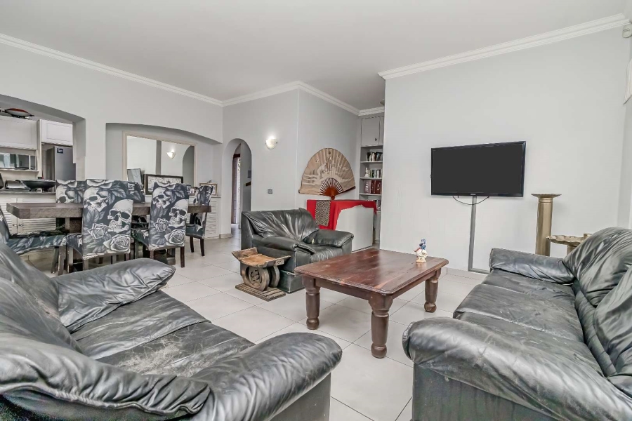 3 Bedroom Property for Sale in Weltevreden Park Gauteng