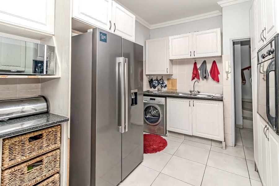 3 Bedroom Property for Sale in Weltevreden Park Gauteng