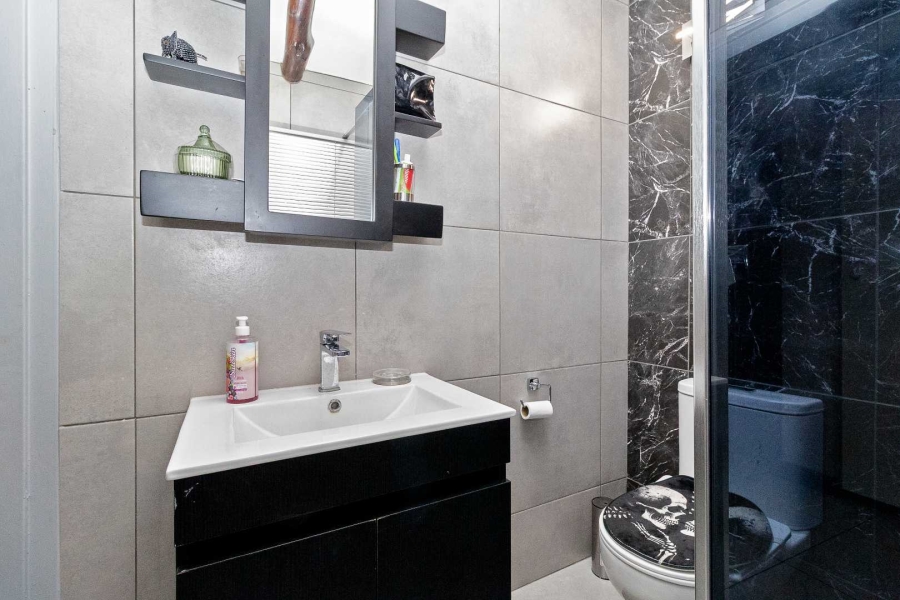 3 Bedroom Property for Sale in Weltevreden Park Gauteng