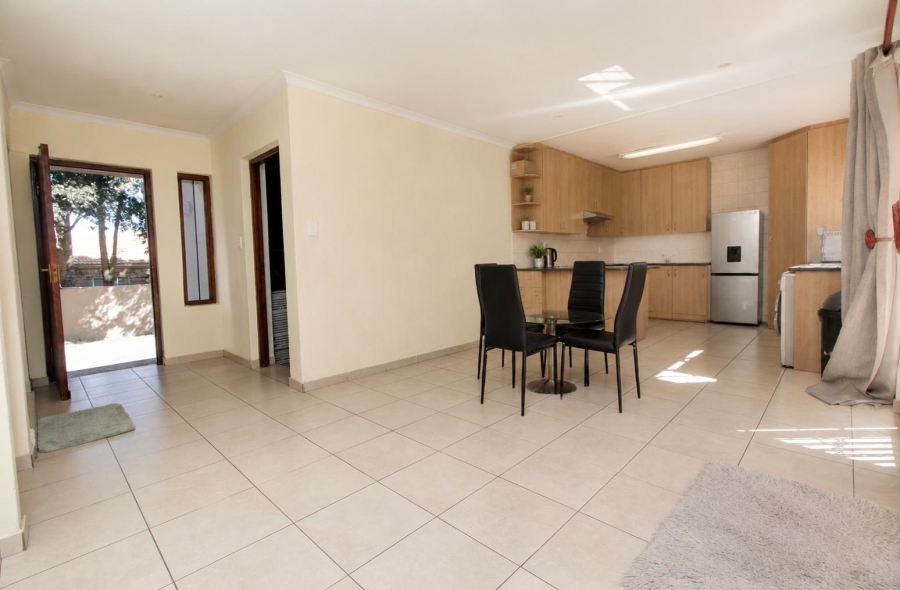 3 Bedroom Property for Sale in Radiokop Gauteng