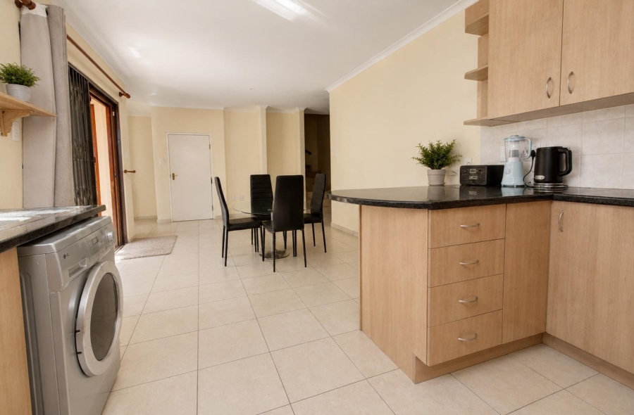 3 Bedroom Property for Sale in Radiokop Gauteng