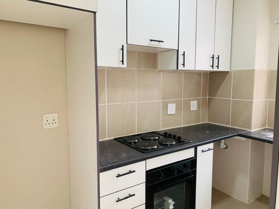 2 Bedroom Property for Sale in Pretoria North Gauteng