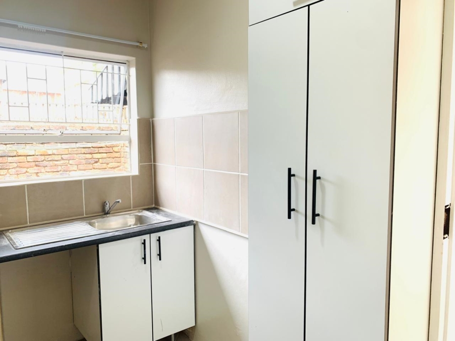 2 Bedroom Property for Sale in Pretoria North Gauteng