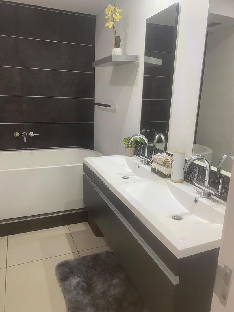To Let 2 Bedroom Property for Rent in Morningside Gauteng