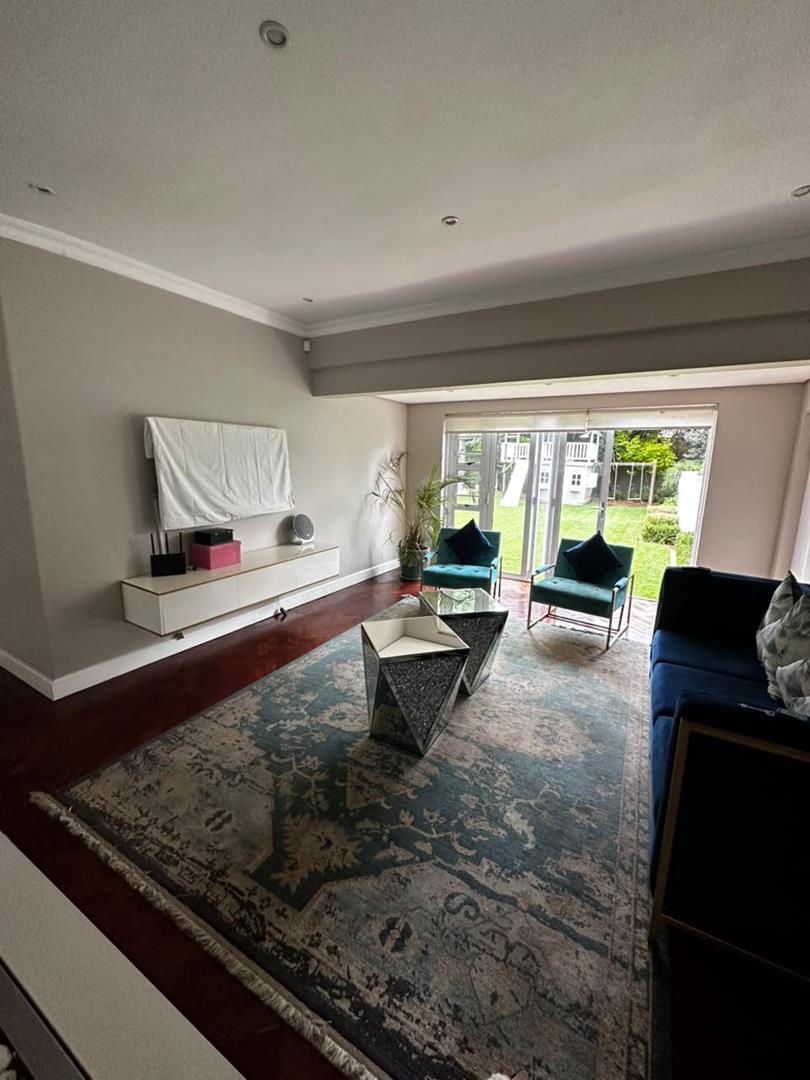 To Let 3 Bedroom Property for Rent in Greenside Gauteng