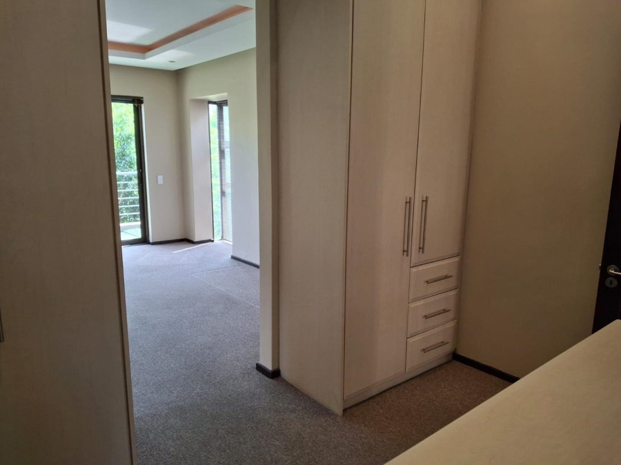 To Let 2 Bedroom Property for Rent in Melrose North Gauteng