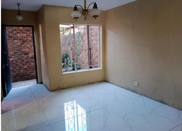 To Let 3 Bedroom Property for Rent in Corlett Gardens Gauteng