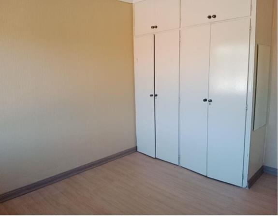 To Let 3 Bedroom Property for Rent in Corlett Gardens Gauteng