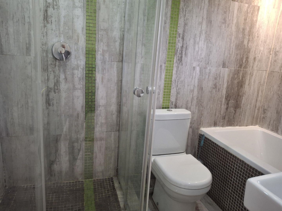To Let 1 Bedroom Property for Rent in Benmore Gauteng