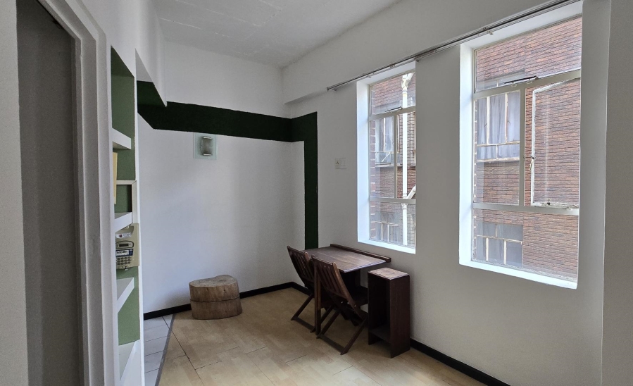 1 Bedroom Property for Sale in Braamfontein Gauteng