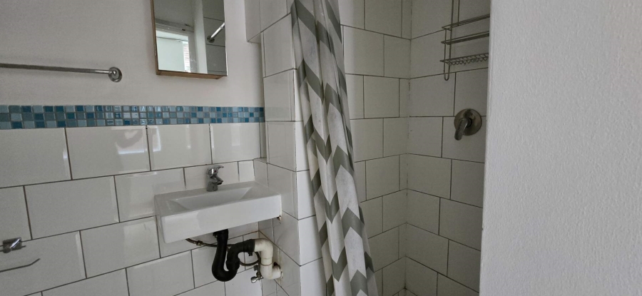 To Let 1 Bedroom Property for Rent in Braamfontein Gauteng