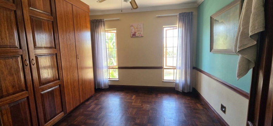 To Let 5 Bedroom Property for Rent in Fontainebleau Gauteng