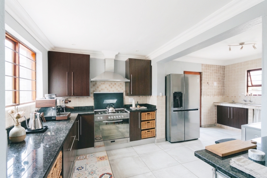 4 Bedroom Property for Sale in Weltevreden A H Gauteng