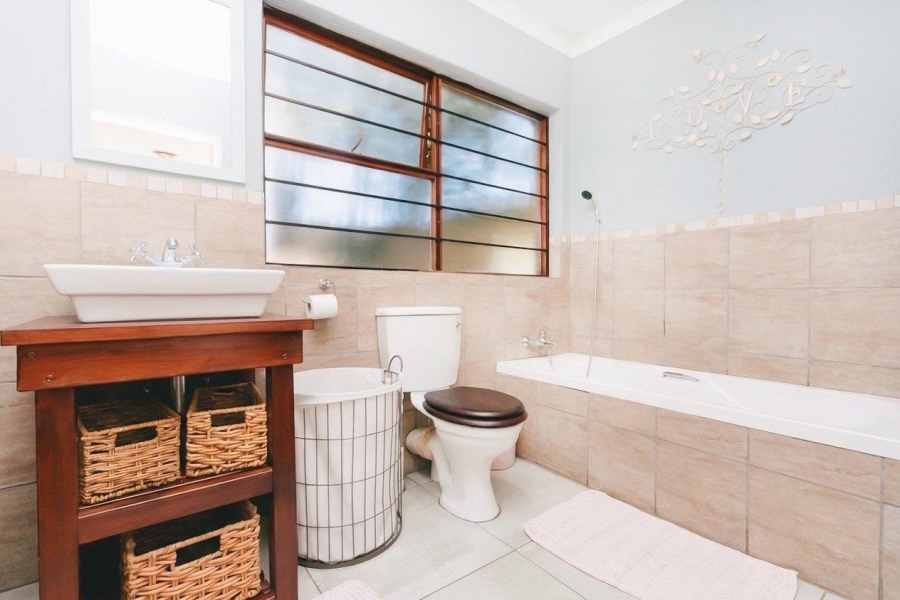 4 Bedroom Property for Sale in Weltevreden A H Gauteng