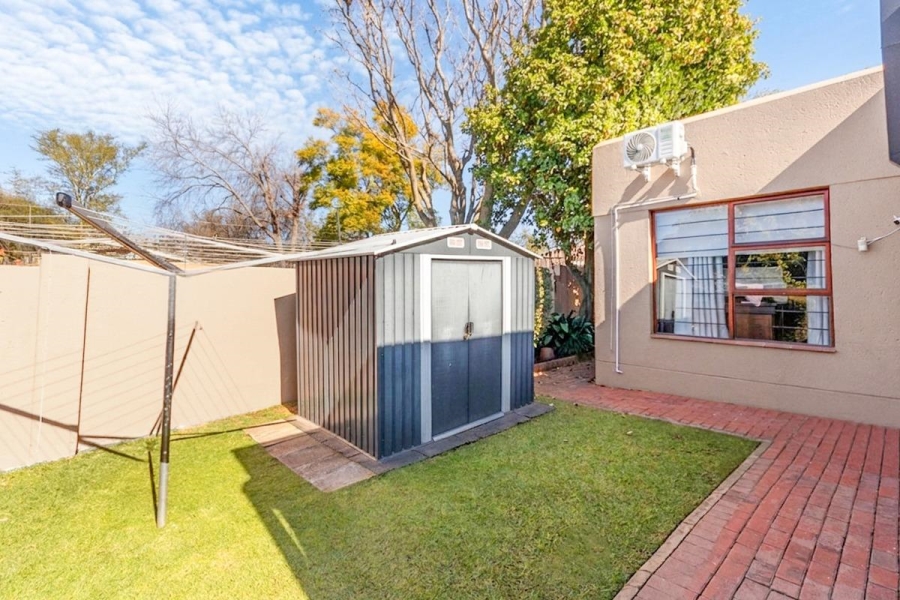 4 Bedroom Property for Sale in Weltevreden A H Gauteng