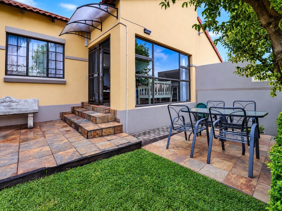 2 Bedroom Property for Sale in Mooikloof Ridge Gauteng