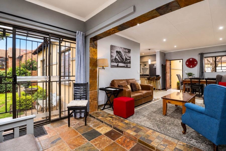 2 Bedroom Property for Sale in Mooikloof Ridge Gauteng
