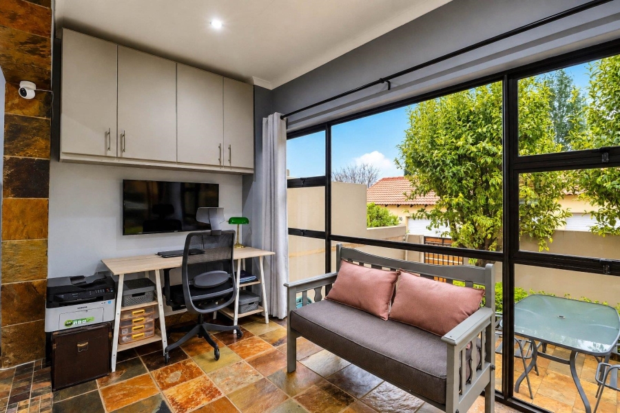 2 Bedroom Property for Sale in Mooikloof Ridge Gauteng