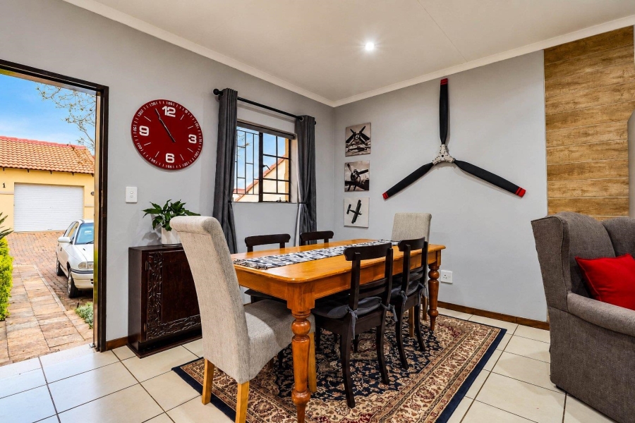 2 Bedroom Property for Sale in Mooikloof Ridge Gauteng
