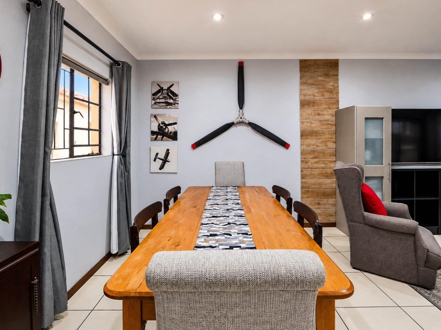 2 Bedroom Property for Sale in Mooikloof Ridge Gauteng