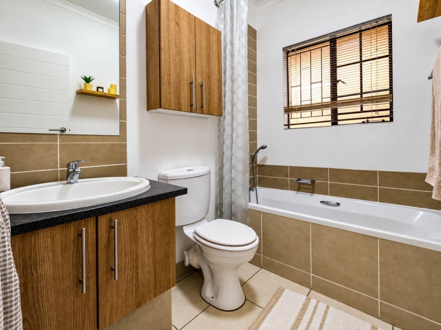 2 Bedroom Property for Sale in Mooikloof Ridge Gauteng