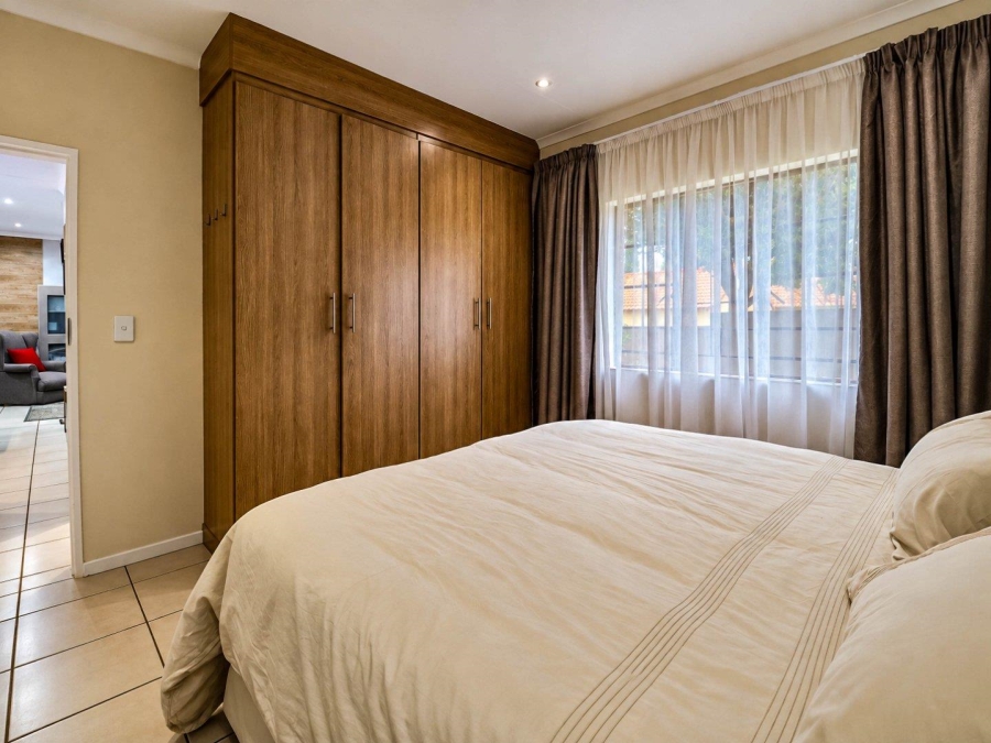 2 Bedroom Property for Sale in Mooikloof Ridge Gauteng