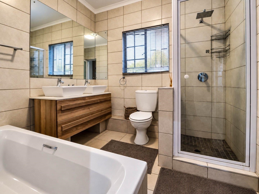 2 Bedroom Property for Sale in Mooikloof Ridge Gauteng