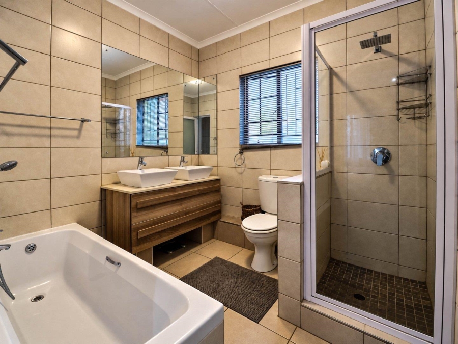 2 Bedroom Property for Sale in Mooikloof Ridge Gauteng