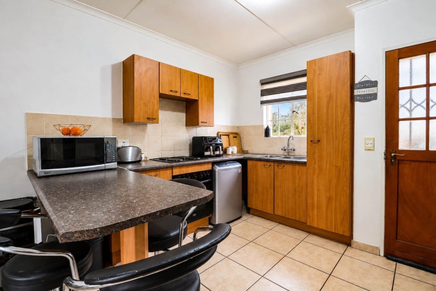 2 Bedroom Property for Sale in Kosmosdal Gauteng
