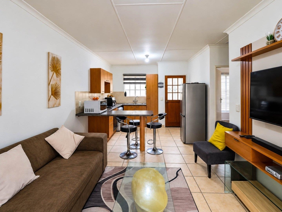 2 Bedroom Property for Sale in Kosmosdal Gauteng